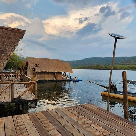 The Floating House Villa เกาะกง ภายนอก รูปภาพ