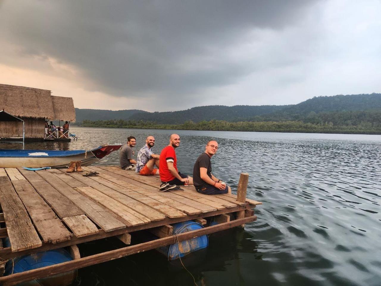 The Floating House Villa เกาะกง ภายนอก รูปภาพ