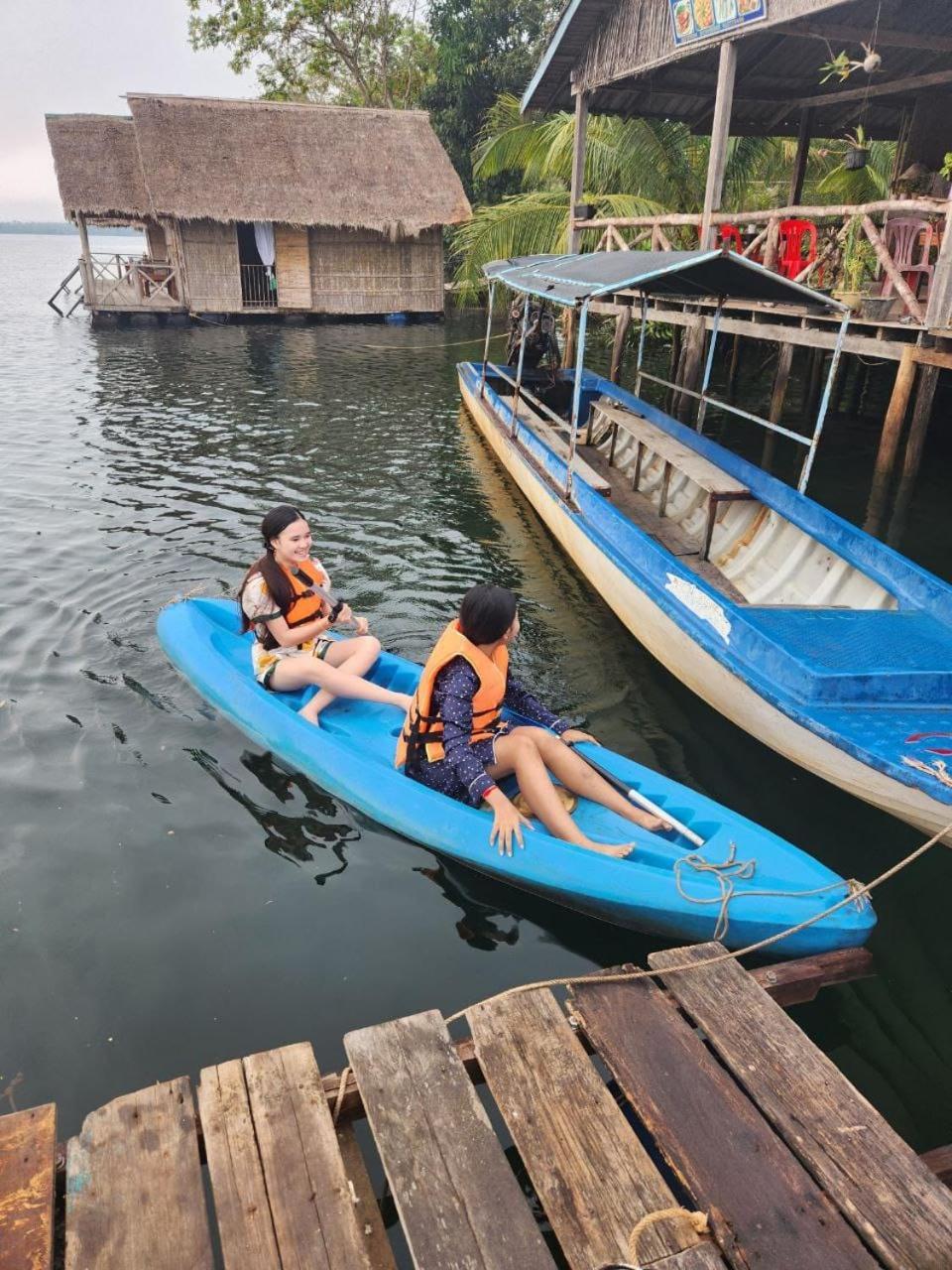 The Floating House Villa เกาะกง ภายนอก รูปภาพ