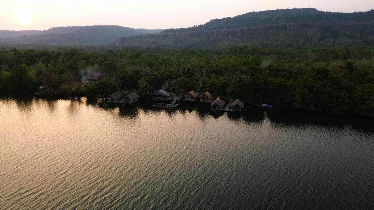 The Floating House Villa เกาะกง ภายนอก รูปภาพ