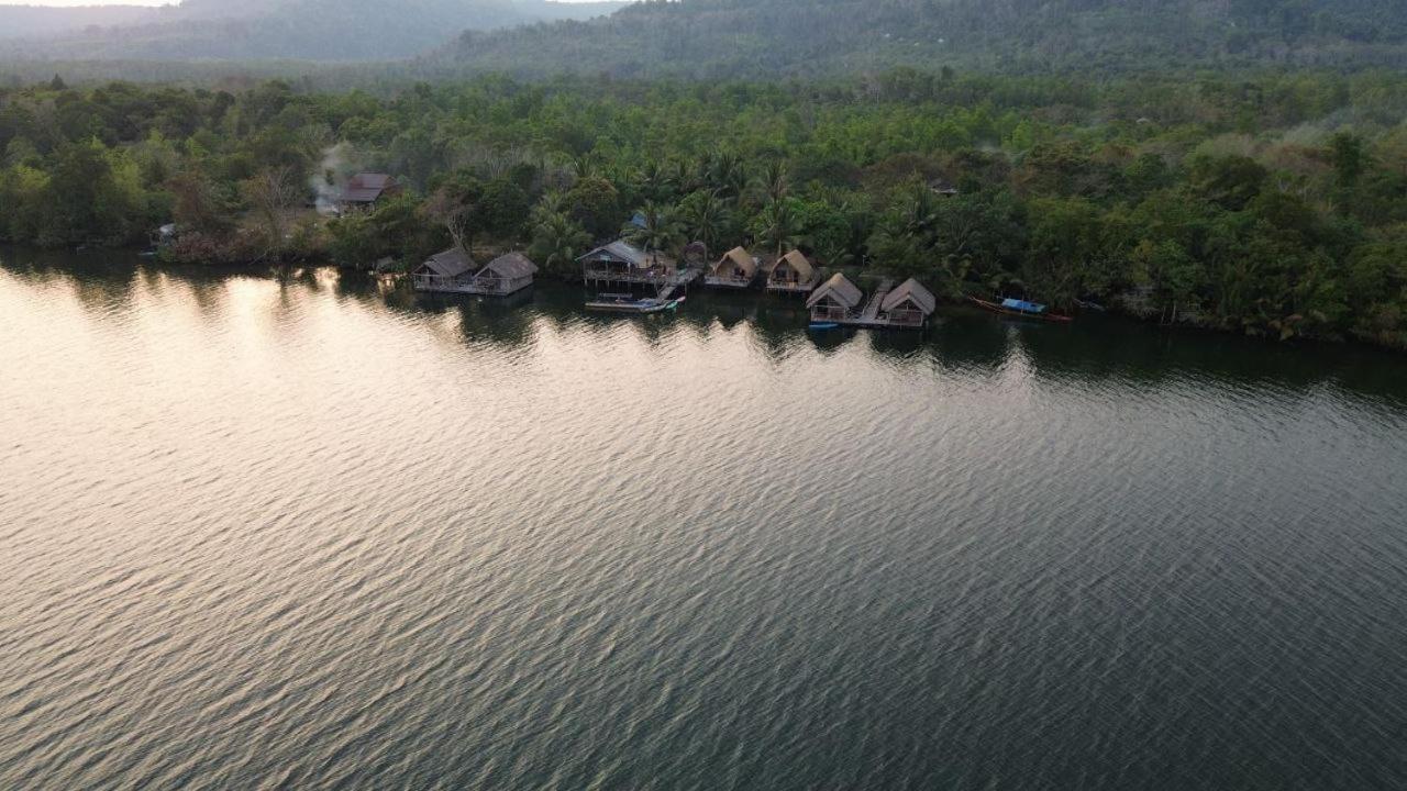 The Floating House Villa เกาะกง ภายนอก รูปภาพ